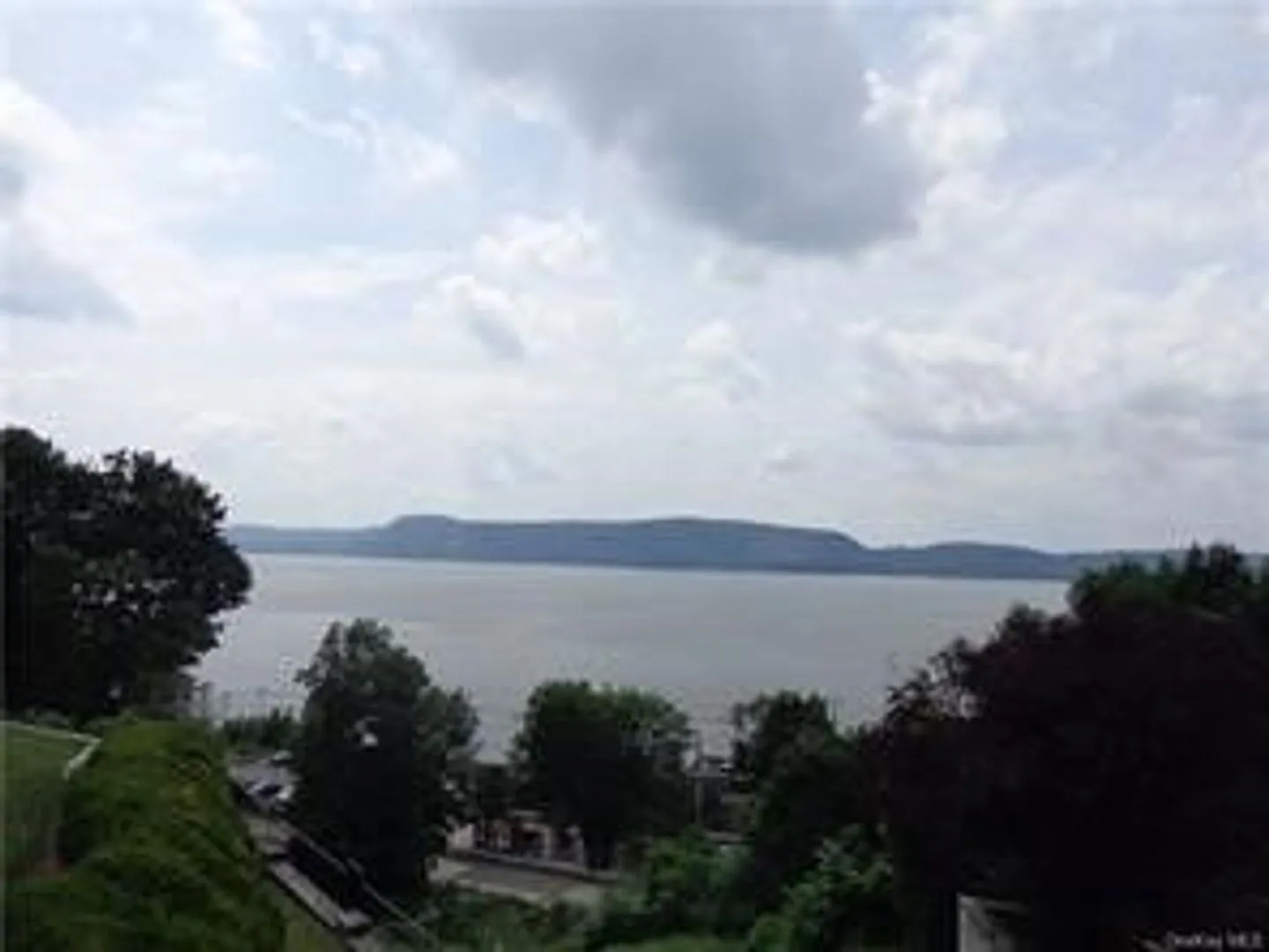 Two bedroom Hudson Point Condo in Ossining — Photo 3