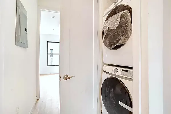 Rented by Bond New York | media 11