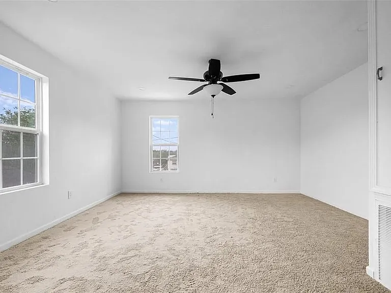 1105 Esperanza St #A — Photo 17