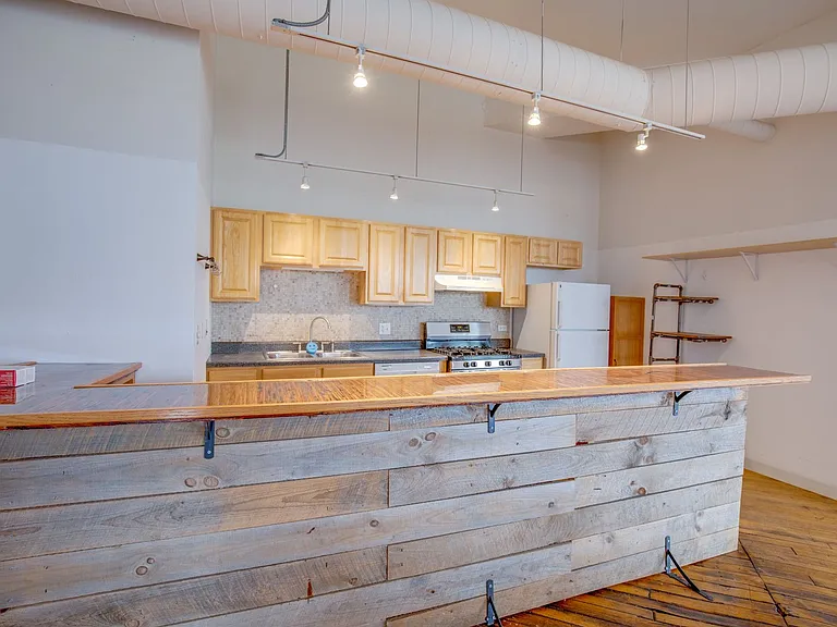 1278 N Milwaukee LLC — Photo 9