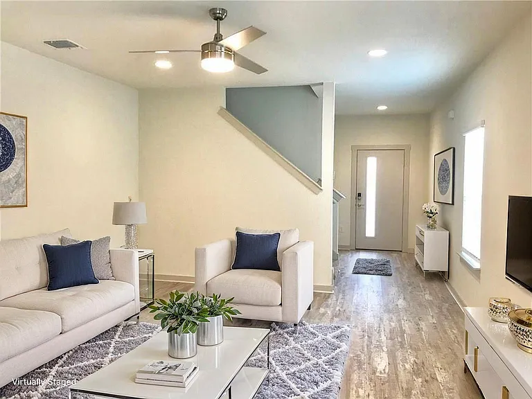10408 Fulton Ave — Photo 1