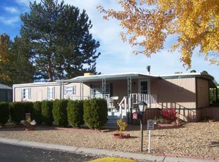 210 Luxury Ln, Reno, NV 89502