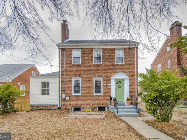 4608 21st St, Mount Rainier, MD 20712