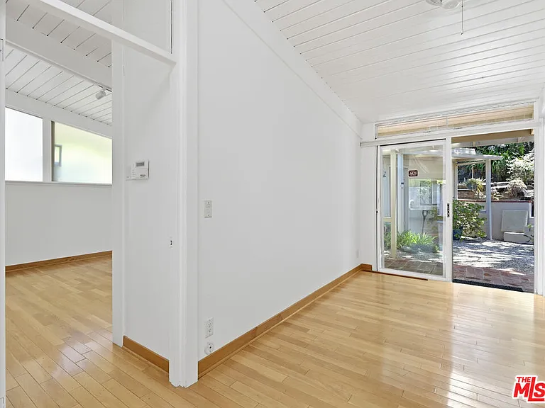 738 Hanley Ave — Photo 26