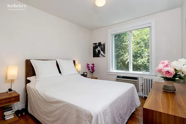 Rented by Sotheby's International Realty | media 4