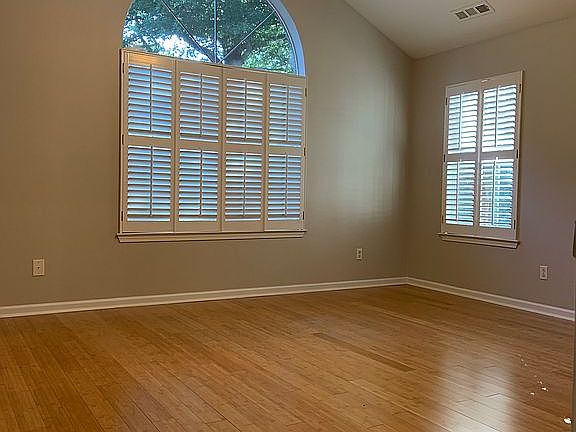 5th image of 1303 Heritage Club Dr