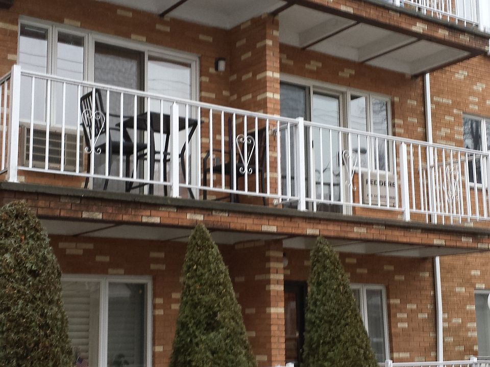240 96th ST UNIT 3C Main Entrance
