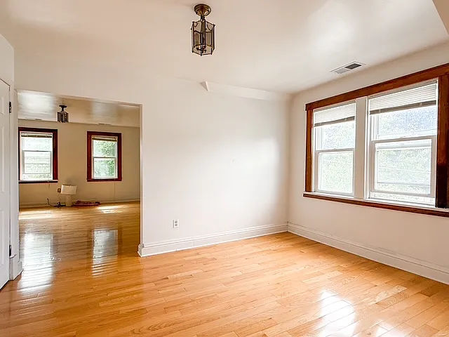 1 bed, $2,000 — Photo 3
