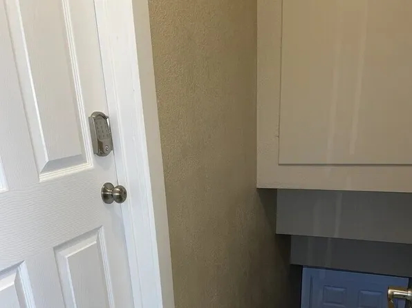 3266 Holly St, Denver, CO 80207