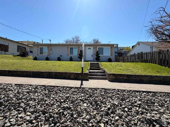 406 2nd St, Asotin, WA 99402