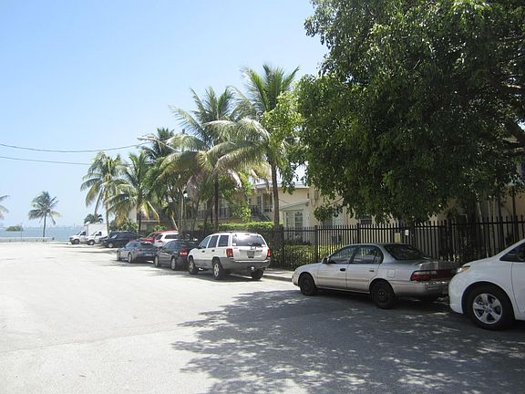5th image of 750 NE 61st St APT 202