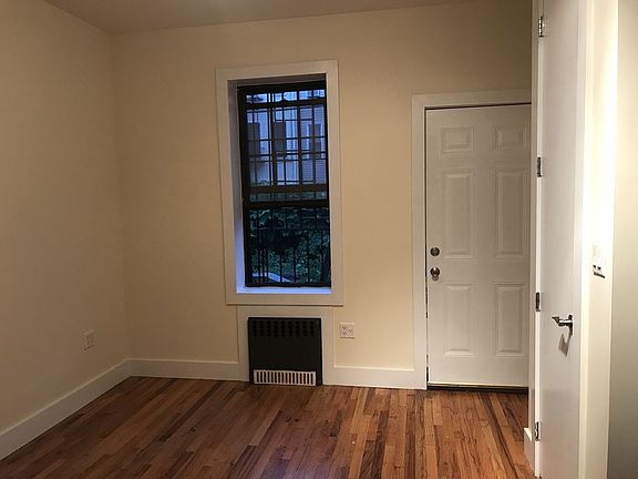 2nd image of 1498 Dekalb Ave APT 1R