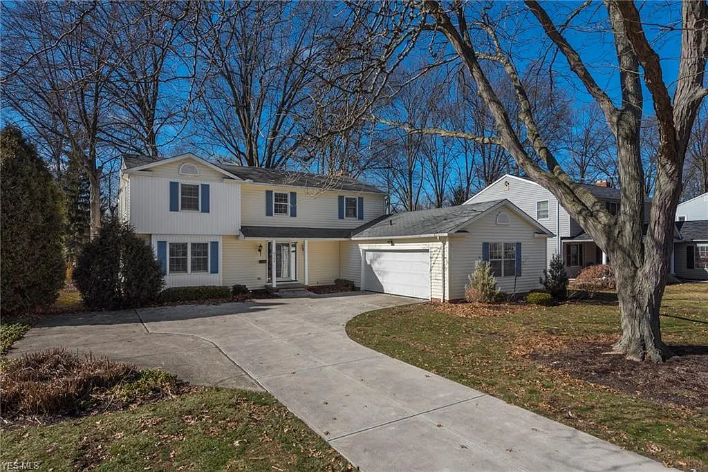 588 Lindford Dr photo 1