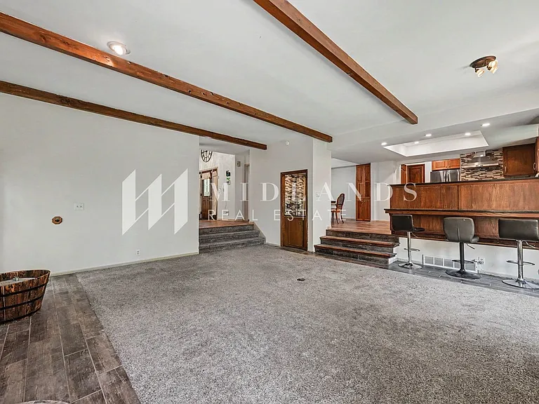 16611 S 57th Ave — Photo 4