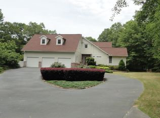 967 Tope Rd, Sharpsburg, GA 30277