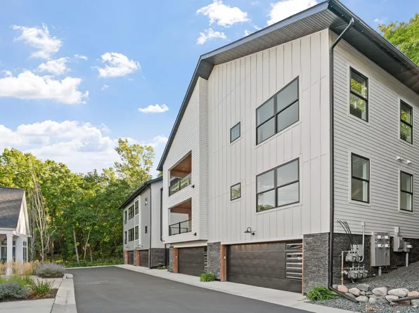 5754 Shady Oak Rd #3, Minnetonka, MN 55343
