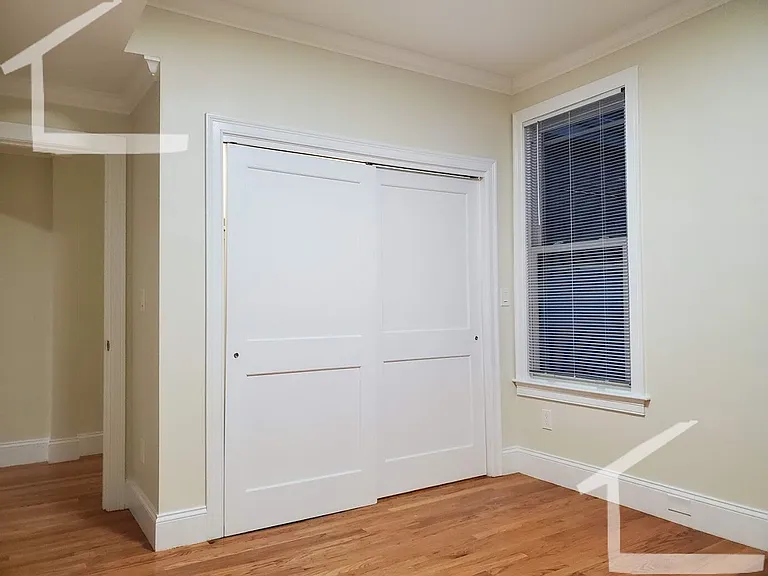 12 Harris St #2 — Photo 7