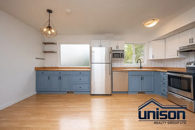 3 bed, 1130 sqft, $2,000 — Photo 3