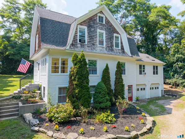 8-B Godfrey Street, Groton, CT 06355
