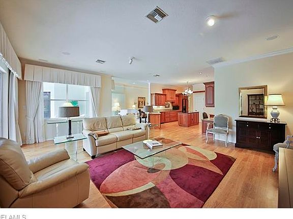 4th image of 12745 Yacht Club Cir
