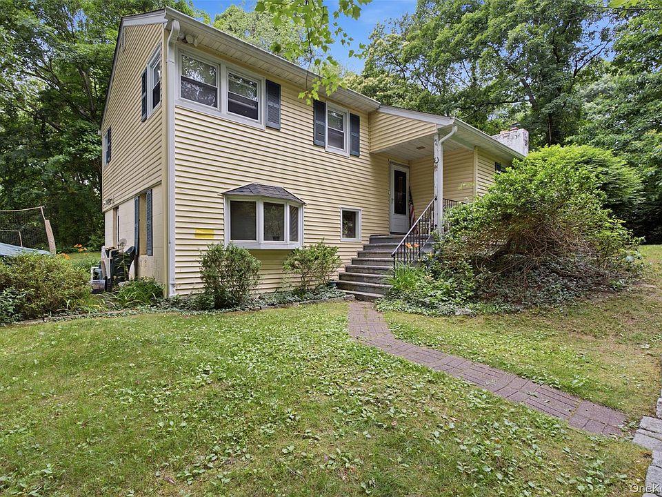 1st image of 4 Lorraine Road