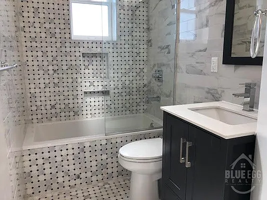 Rented by Blue Egg Realty Corp | media 10