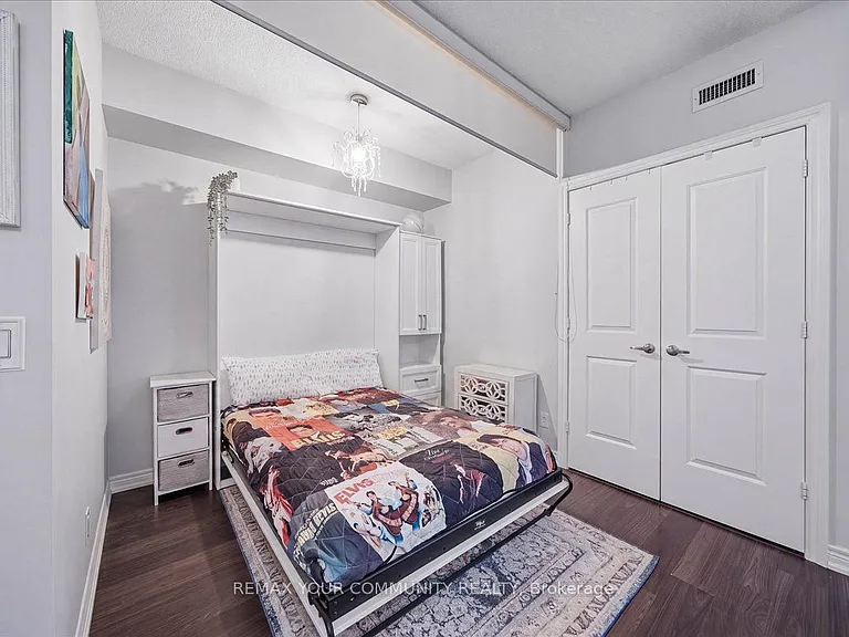 9245 Jane St #1109 — Photo 13