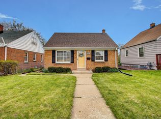 2957 N 89th St, Milwaukee, WI 53222