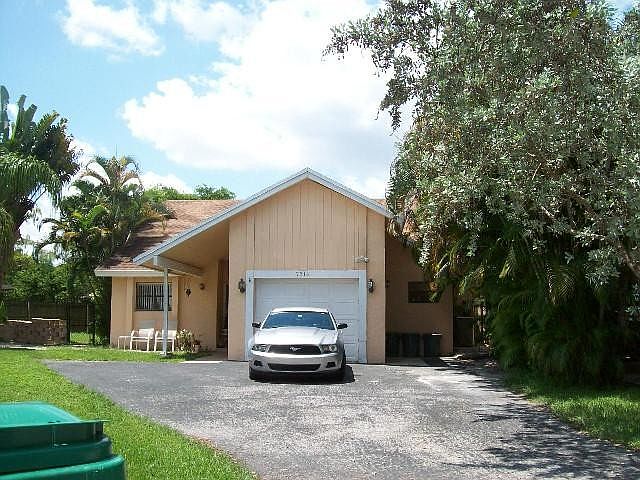 1st image of 7314 NW 39th St