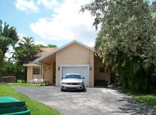 7314 NW 39th St, Coral Springs, FL 33065