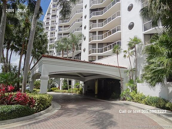 5th image of 3610 Yacht Club Dr APT 908