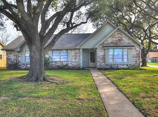 1301 Sagebrush Trl, Baytown, TX 77521