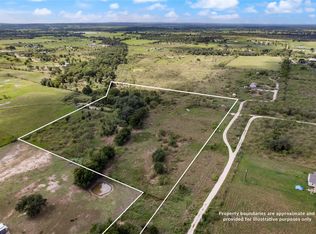 235 Alexandra Ln, Dale, TX 78616