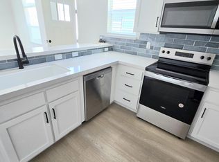Lakeside Village, Thousand Oaks, CA 91362
