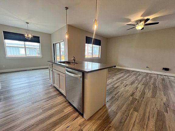 5th image of 1055 Cassandra Ln Unit A