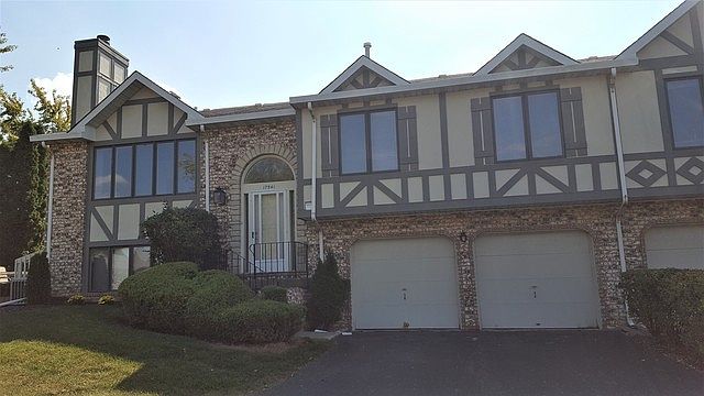 1st image of 17541 Windsor Pkwy #34