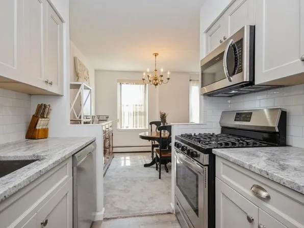 77 Carpenter Avenue #5B, Mount Kisco, NY 10549