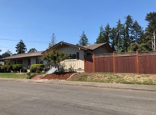 2003 Cypress Loop, Fortuna, CA 95540