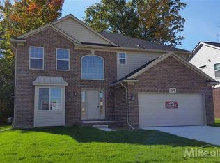 23478 Melrose Ln, Macomb, MI 48042