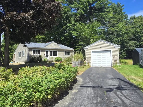 64 Laurier Street, Lewiston, ME 04240