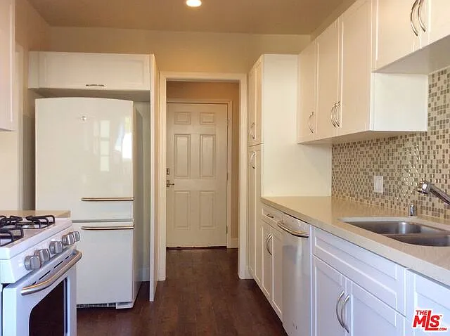 1844 El Cerrito Pl #3 — Photo 6