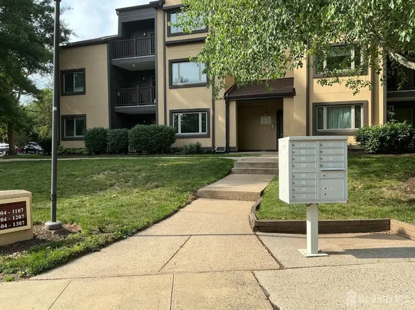 1306 Sayre Dr, Princeton, NJ 08540