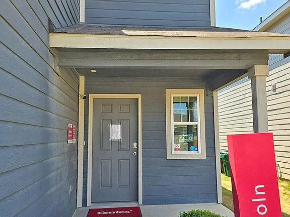 2nd image of 6035 BLUESTEM WAY