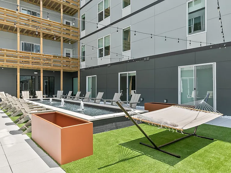 The Hub Apartments — Photo 18