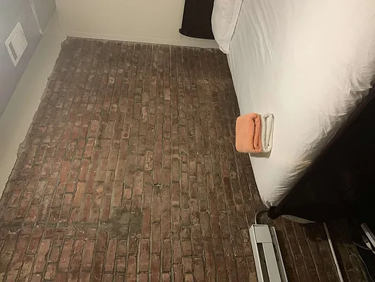 Rented by Flatiron Real Estate Advisors LLC | media 9