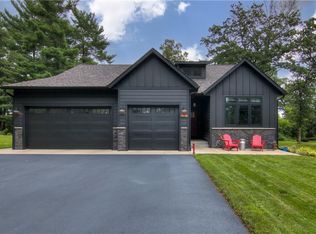 5307 176th St, Chippewa Falls, WI 54729