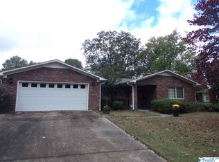 728 Cloverdale Ct, Athens, AL 35611