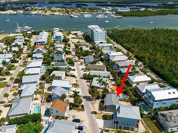 3rd image of 226 Fairweather Ln