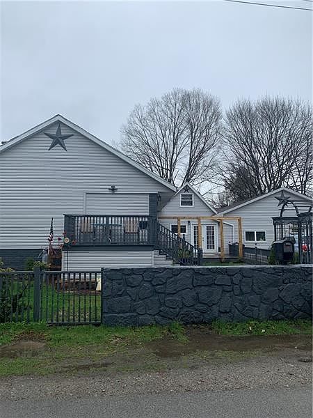 1st image of 33 Mullen Ave