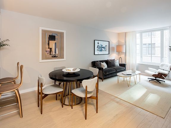 4th image of 535 W 43rd St N #3A